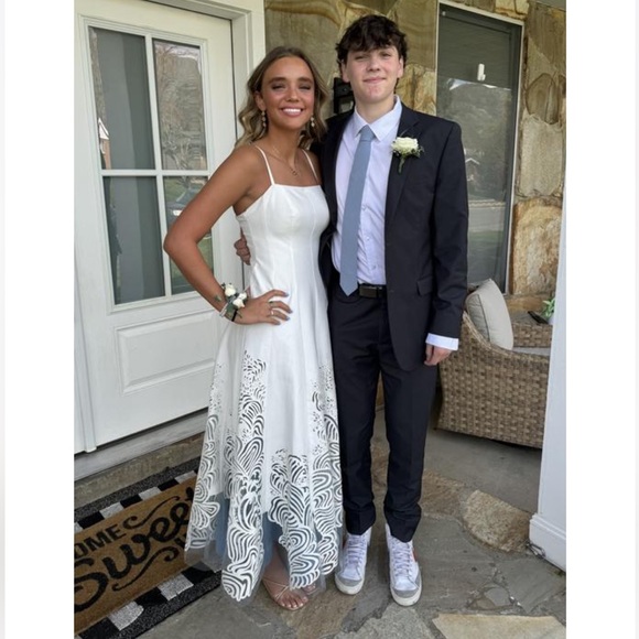 Anthropologie NWT Geisha Designs Cutwork A-Line Maxi Dress size L. - Picture 10 of 15